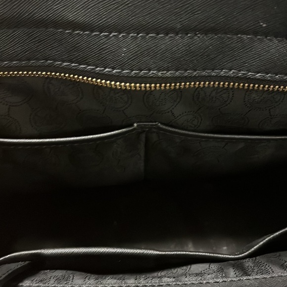 Michael Kors Leather Purse Cross Body or Hand Bag - Picture 12 of 16